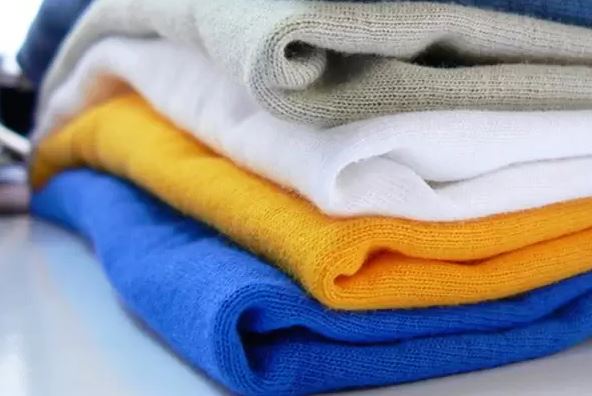 warna kain kaos