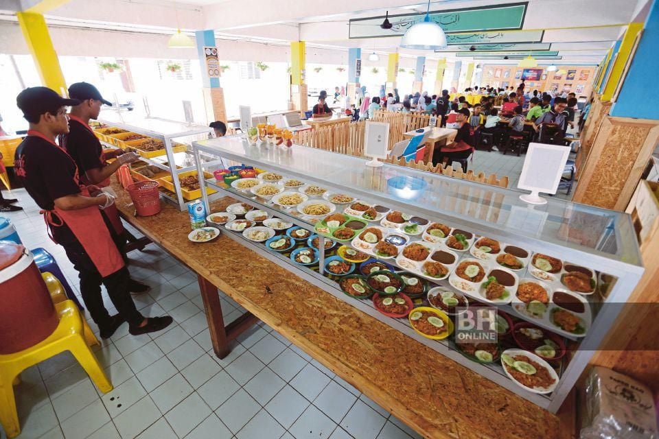 Jualan Makanan di Kampus