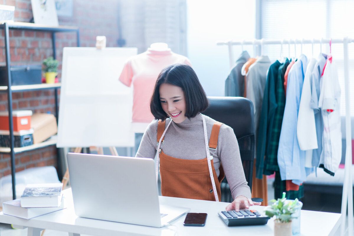 Bisnis Fashion dengan Brand Sendiri